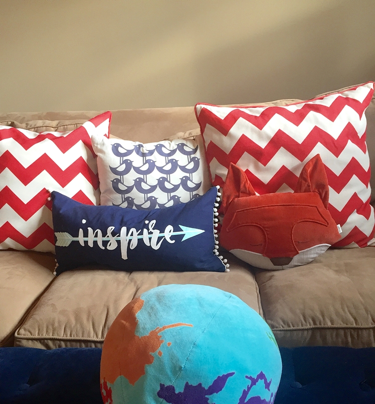 Midgins' Fox Cushion