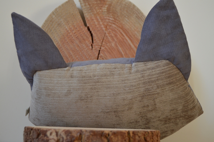 Midgins' Silver Grey Fox Cushion