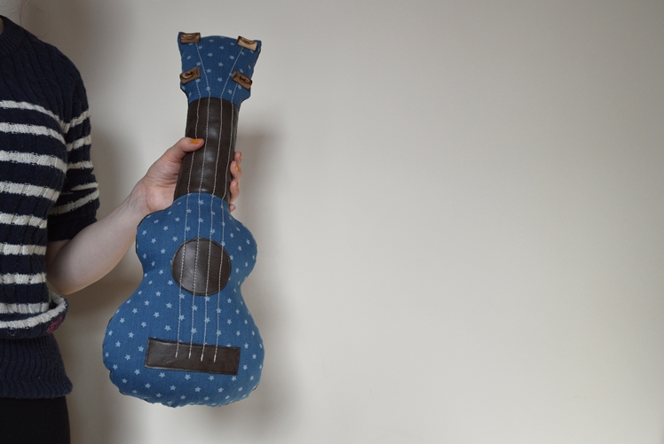 Upcycled Ukulele Cushion - Midgins' Blog