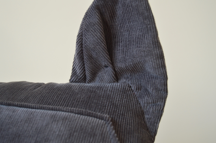 Grey Fox Cushion - Midgins' Blog