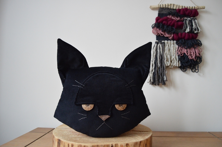 Cat Cushions - www.midgins.com