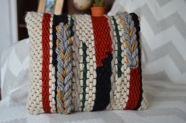 Woven Autumnal Pillow | Midgins'