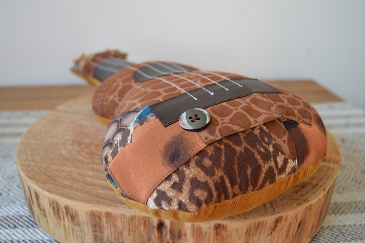 Upcycled Ukulele Pillows | Midgins'