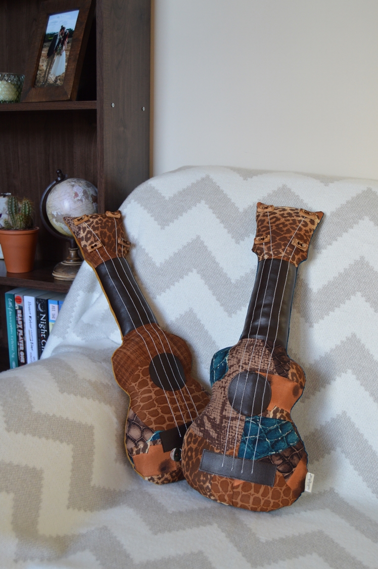 Upcycled Ukulele Pillows | Midgins'